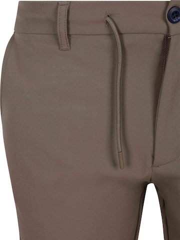 No Excess Regular Chino in Groen