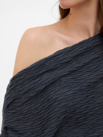 Vero Moda Maternity Top in Grey