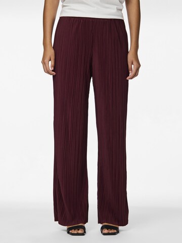 Wide Leg Pantalon 'PAMMI' PIECES en rouge