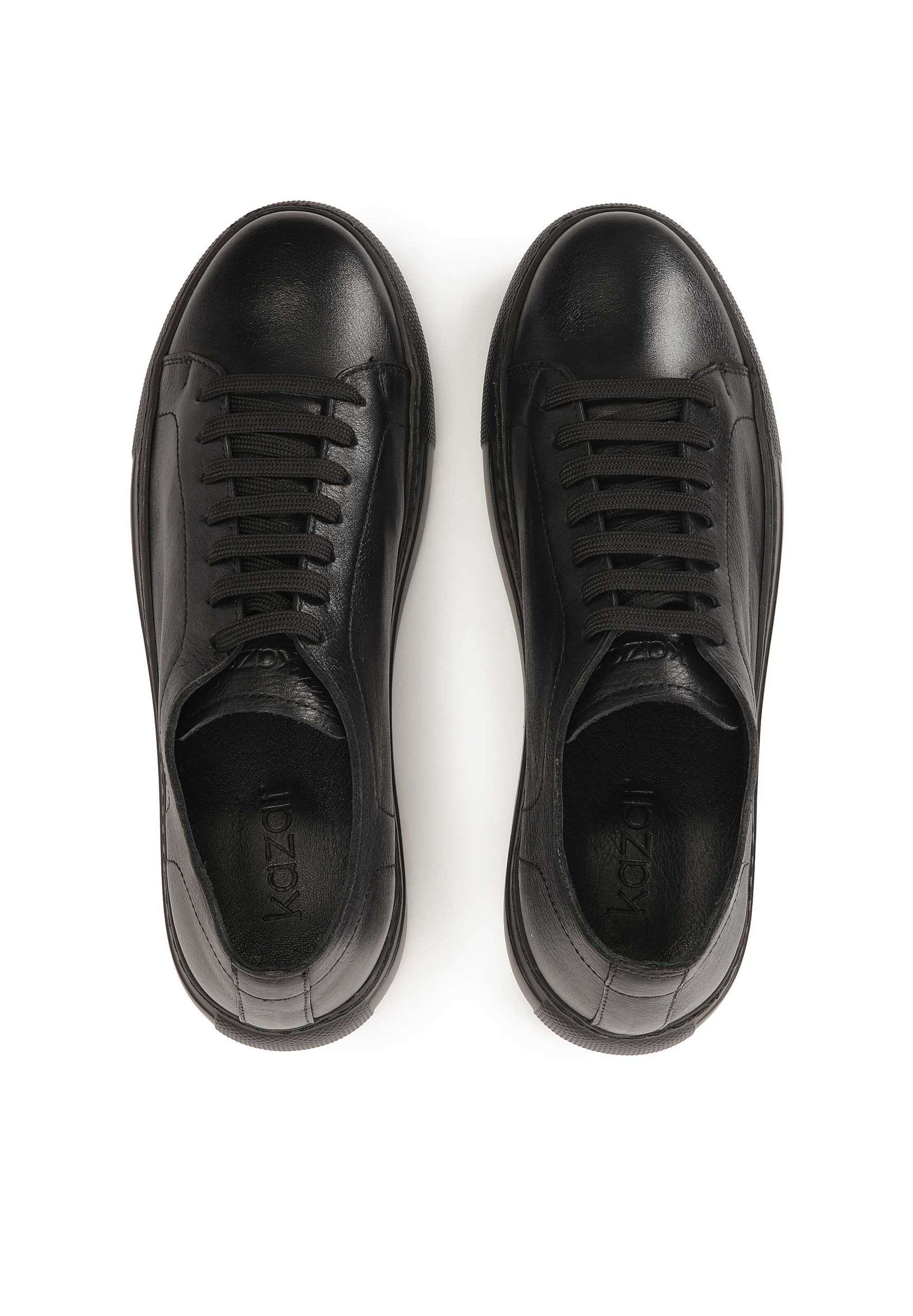Baskets basses Kazar en noir