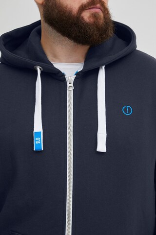 !Solid Zip-Up Hoodie in Blue