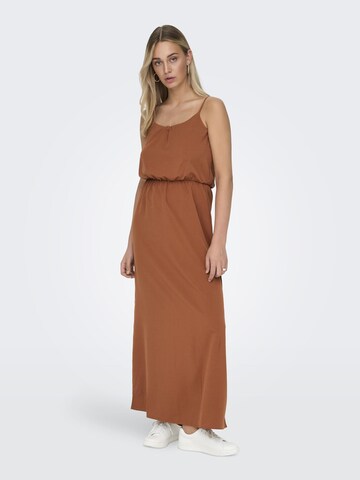 Robe ONLY en marron