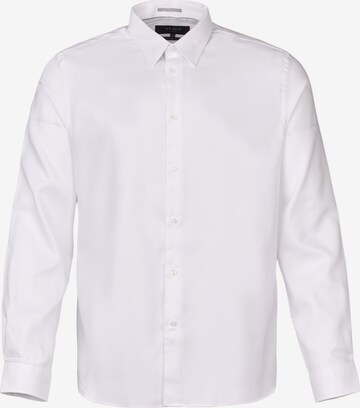 Coupe regular Chemise Ted Baker en blanc : devant