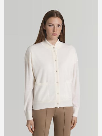 Cardigan MAERZ Muenchen en blanc : devant