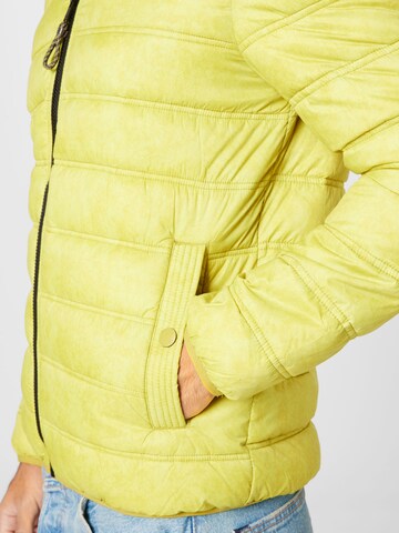 Veste mi-saison QS en jaune