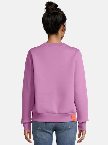 salzhaut Sweatshirt 'SCHAOPSWULLE' in Roze