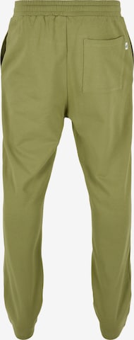 Effilé Pantalon Urban Classics en vert