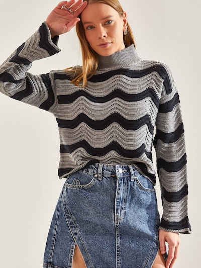 Bianco Lucci Sweater in Navy / Grey, Item view