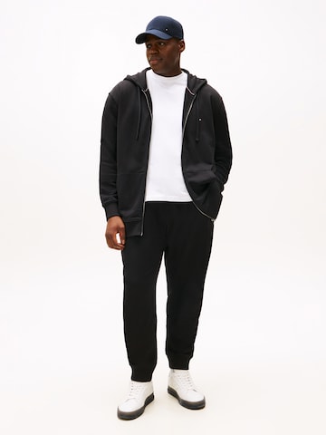 Tommy Hilfiger Big & Tall Alt kitsenev Püksid 'ESSENTIAL', värv must