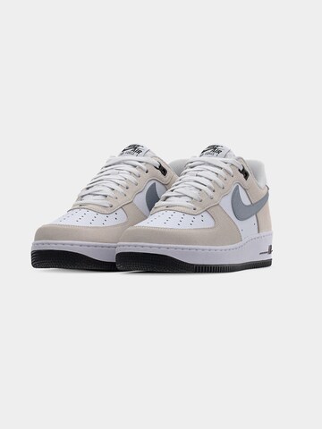 Nike Sportswear Trampki niskie 'AIR FORCE 1 '07 LV8' w kolorze biały
