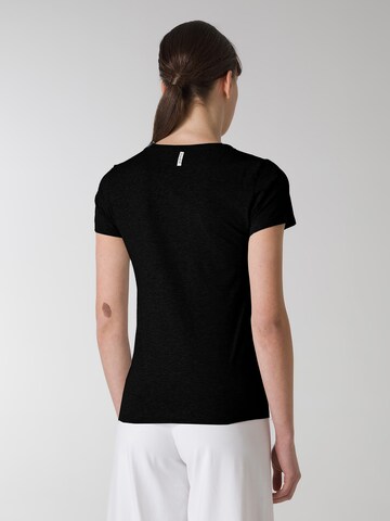 DEHA T-Shirt in Schwarz