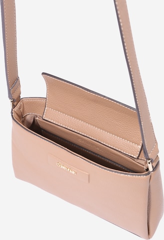 Calvin Klein Crossbody Bag in Brown