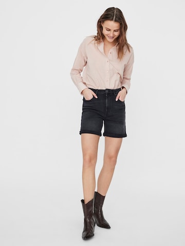 VERO MODA Regular Jeans 'Joana' in Zwart