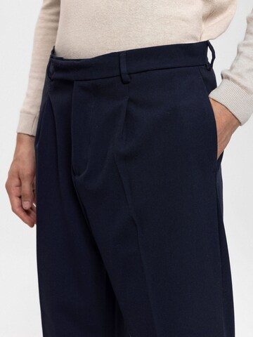 Antioch Loose fit Trousers in Blue