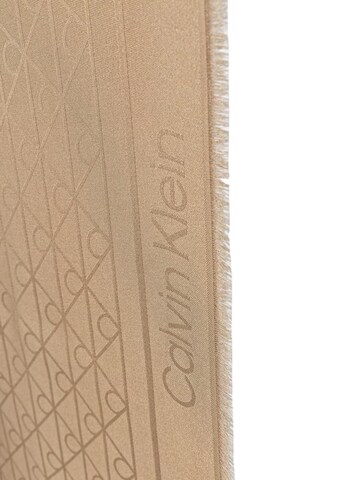 Foulard 'GRADIENT EMBLEM SQUARE SCARF 70x LV04F9027G' di Calvin Klein in beige