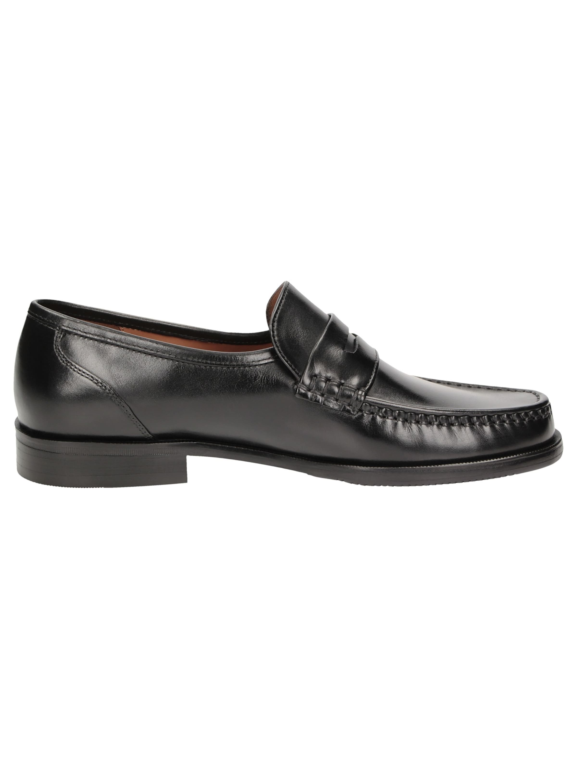 Chaussure basse ' Sassodor-700 ' SIOUX en noir