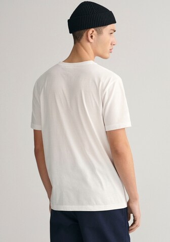 T-Shirt GANT en blanc