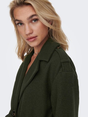 Manteau mi-saison 'Emma' ONLY en vert