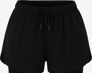 C&City Shorts in Schwarz: Vorderseite