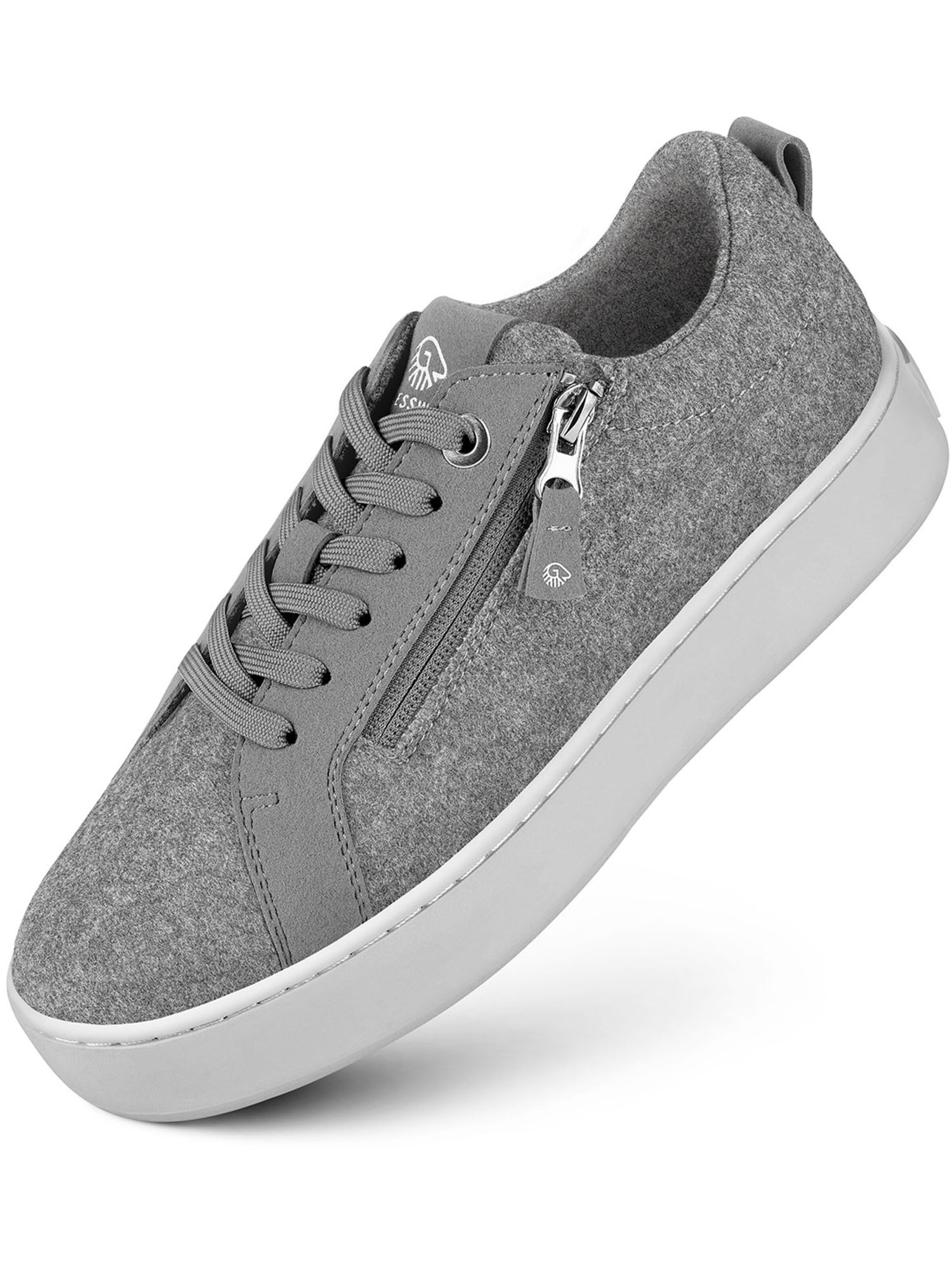 Baskets basses GIESSWEIN en gris