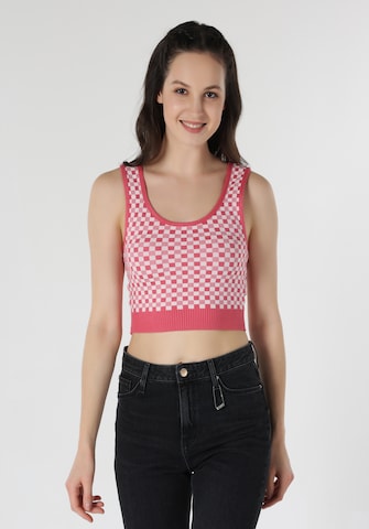 Colin's Knitted Top in Pink: front