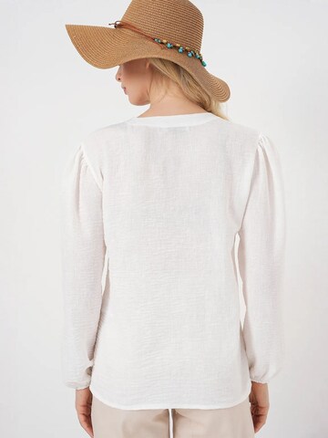 Bigdart Blouse in White