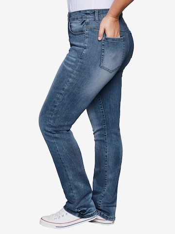 SHEEGO Slimfit Jeans i blå