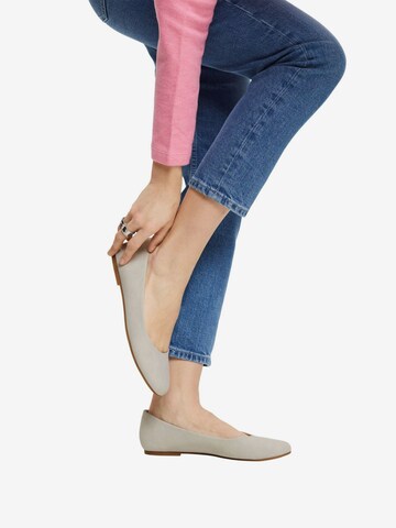 ESPRIT Ballet Flats in Grey: front