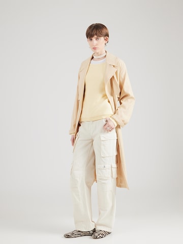 ABOUT YOU Sweater 'Amanda' in Yellow