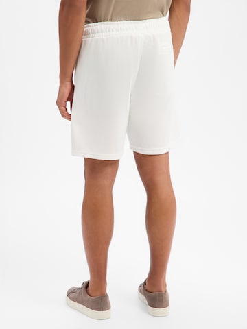 Pegador Regular Shorts 'Lagos' in Weiß