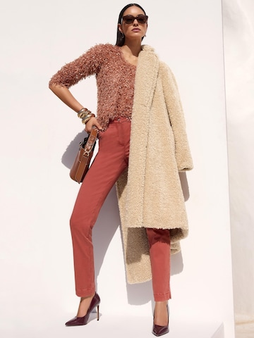 MADELEINE Tapered Broek in Bruin