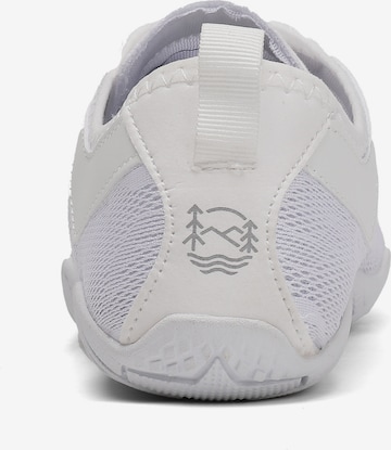 Freiluftkind Sportlicher Schnürschuh 'Freiluftkind® – Kokoda rutschfeste Barfußschuhe für dein Abenteuer' in Grün: Vorderseite