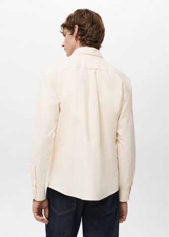 MANGO MAN Regular Fit Hemd in Gelb