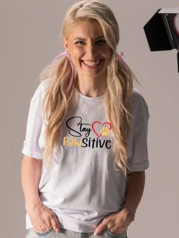 Georgiana Datcu Υπερμέγεθες μπλουζάκι 'STAY PAWSITIVE' σε λευκό