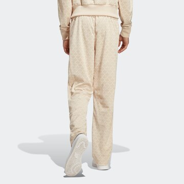 ADIDAS ORIGINALS - Loosefit Pantalón 'Graphics Monogram' en beige