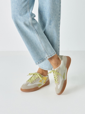 Tamaris Sneakers laag in Grijs