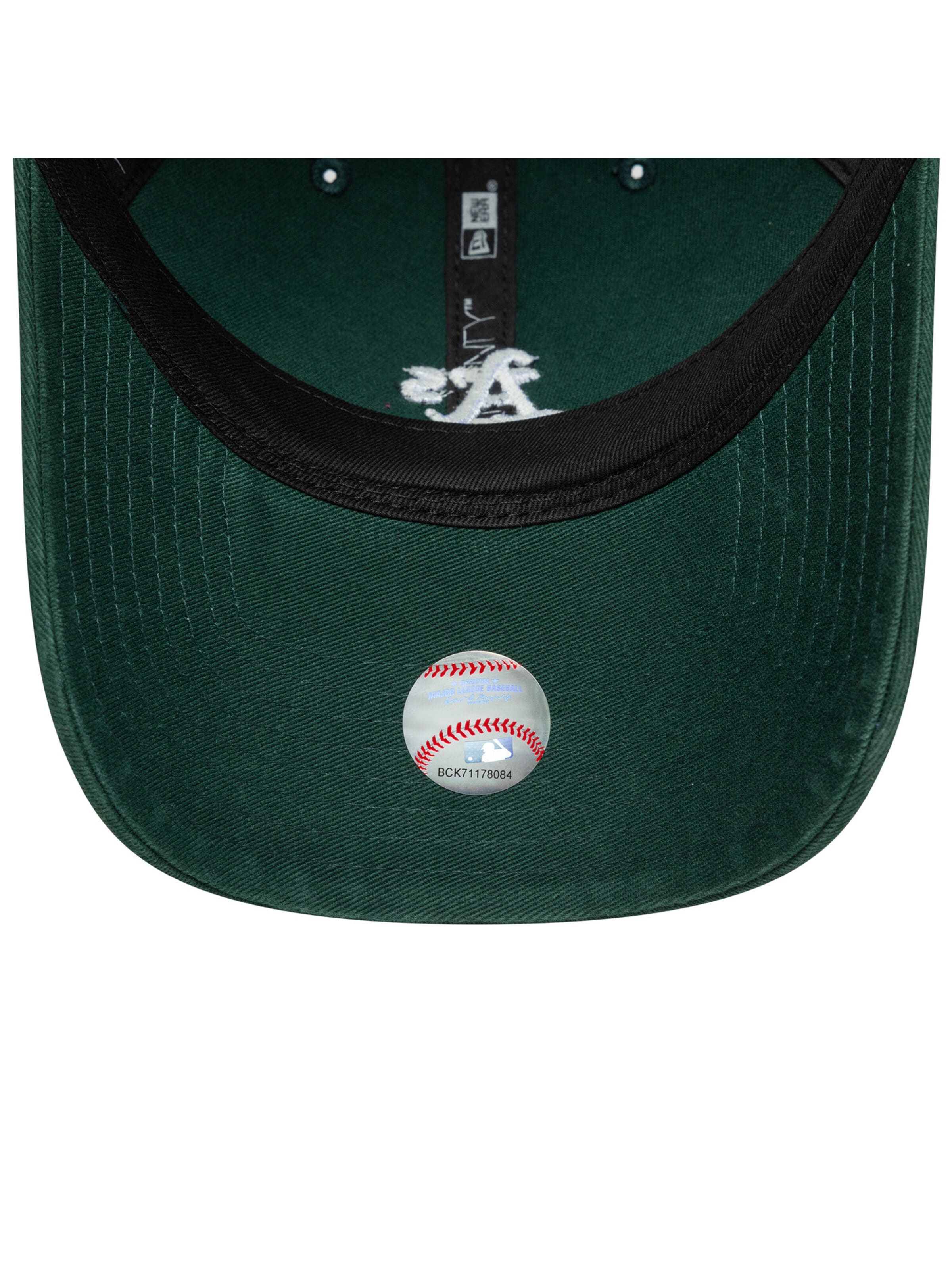 NEW ERA Cap 'LEAGUE ESS 9TWENTY NEYYAN' in Grün