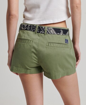 Regular Pantalon chino Superdry en vert