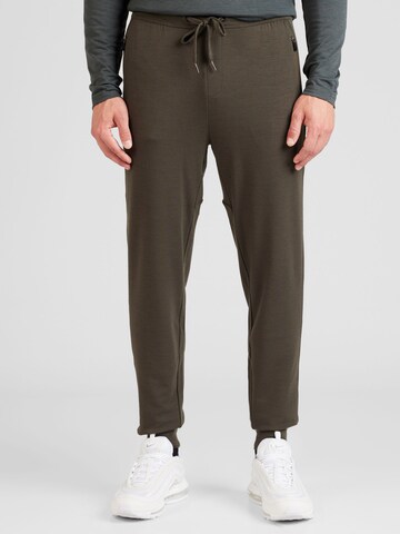 super.natural Tapered Sportbroek in Groen: voorkant