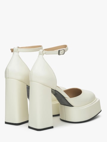 Estro Sandal '53-2310' in Beige