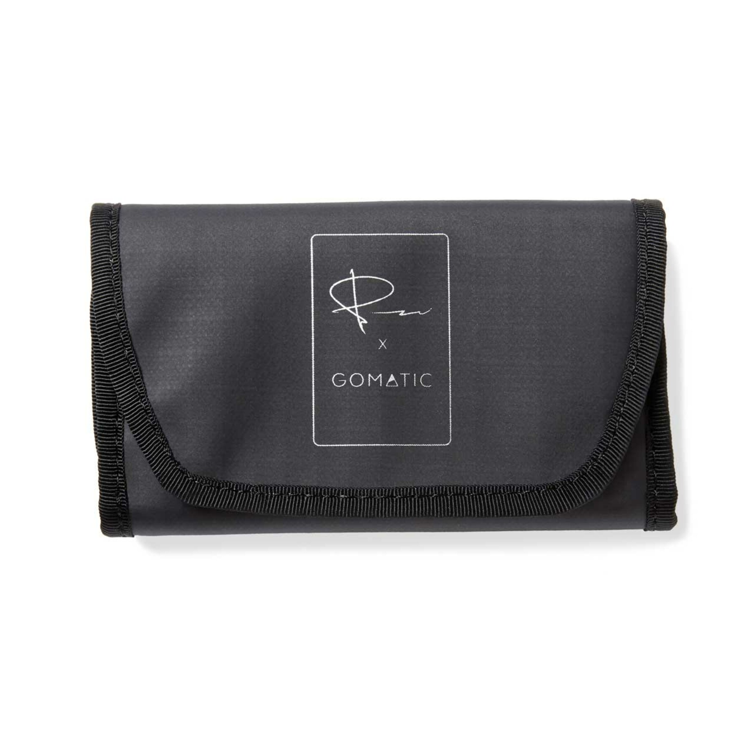 Gomatic Make up tas in Zwart: voorkant