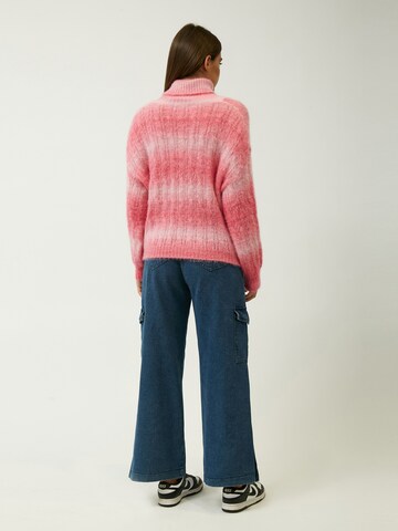 Pullover di Influencer in rosa