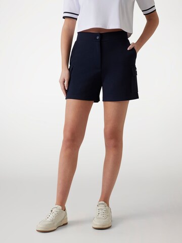 GUESS Loosefit Hose in Blau: Vorderseite