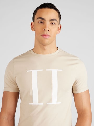 Coupe regular T-Shirt 'Encore' Les Deux en beige