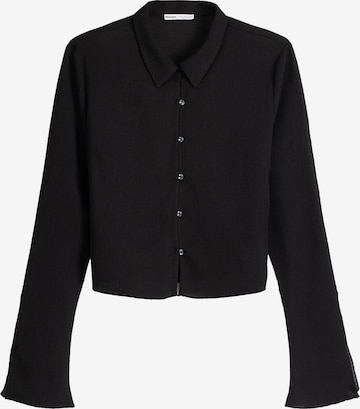 Bershka Blouse in Zwart: voorkant