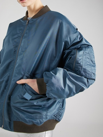 TOPSHOP Prehodna jakna 'Nero' | modra barva