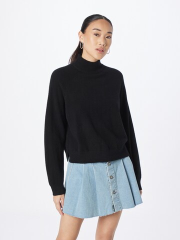 Abercrombie & Fitch Sweater in Black: front