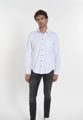 Coupe regular Chemise 'MAXIMILLIAN' DENIM CULTURE en blanc