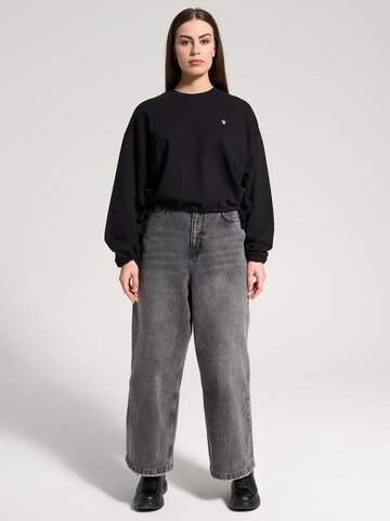 Sweat-shirt 'Zephyrine' NOWIHT en noir
