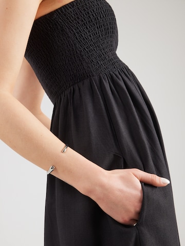 VERO MODA Ruha 'AWAlisa' - fekete